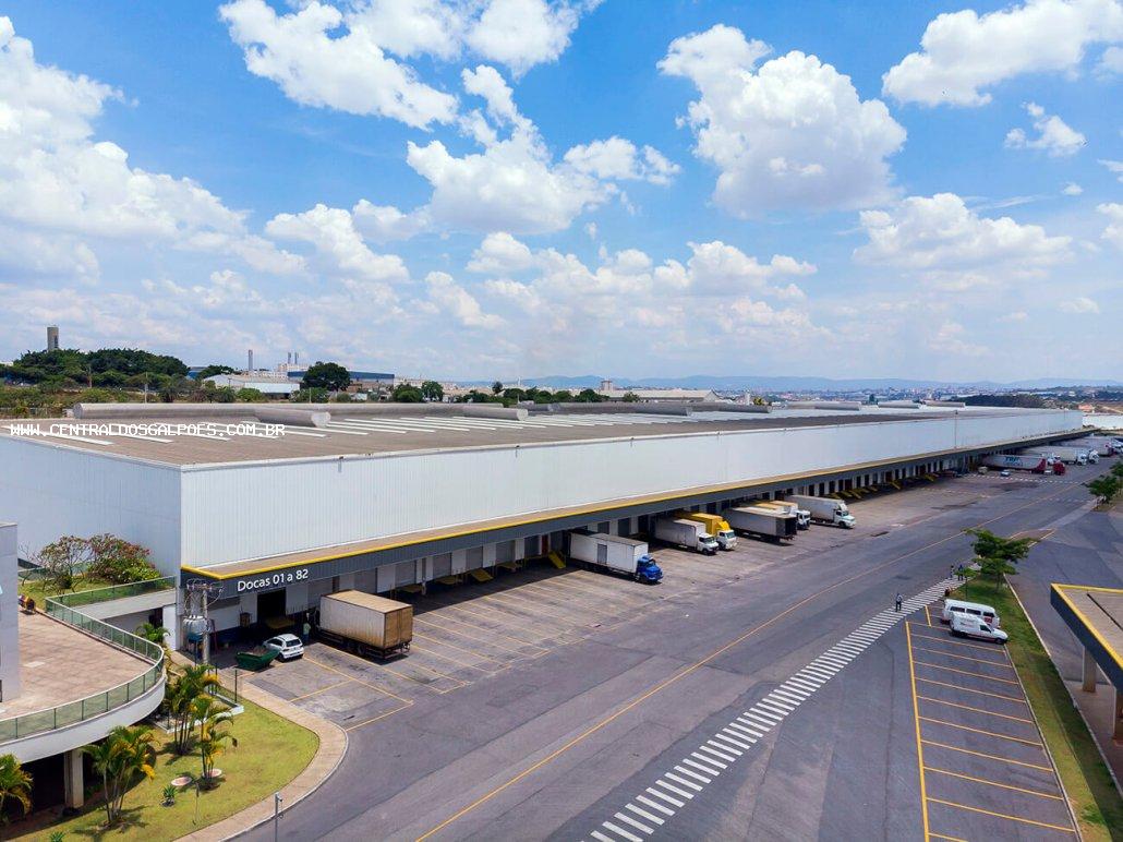 Depósito-Galpão-Armazém para alugar, 3671m² - Foto 1